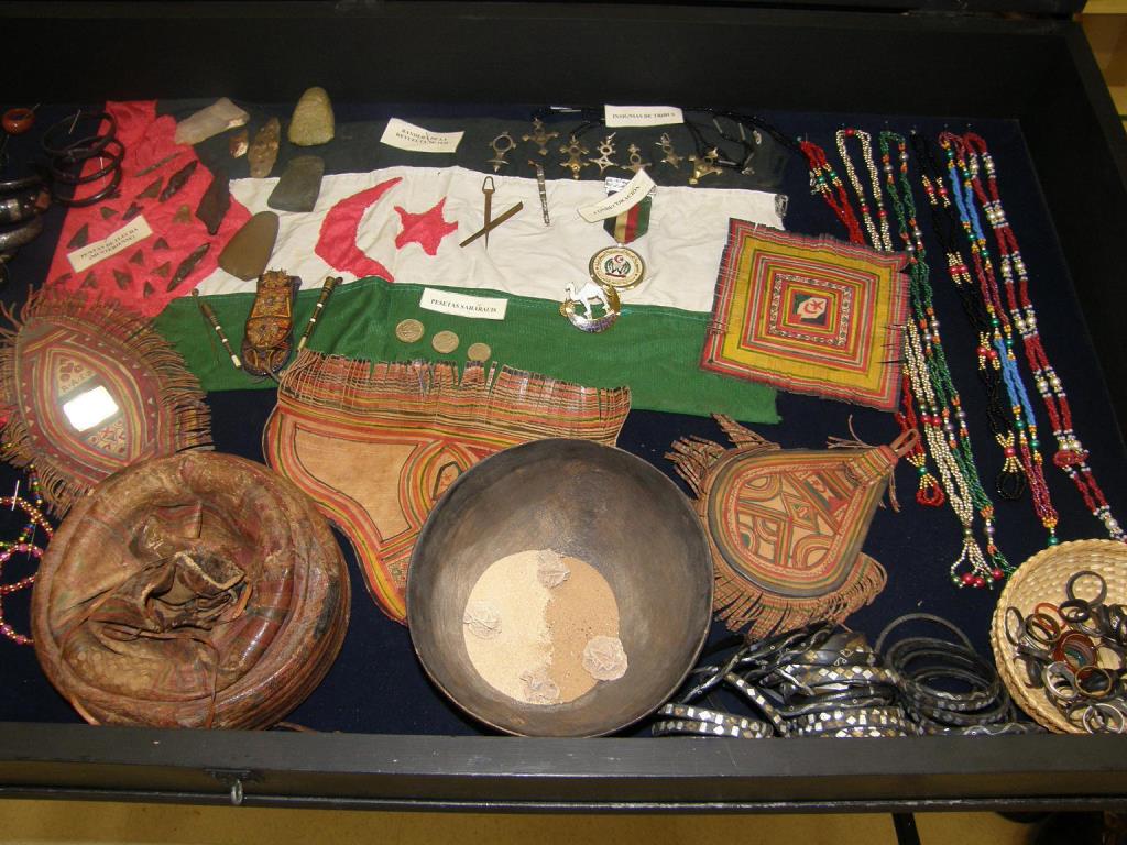 UTENSILIOS EXPUESTOS 2